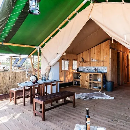 Luxury tent Ses Quinta Luxury Safari Tents *