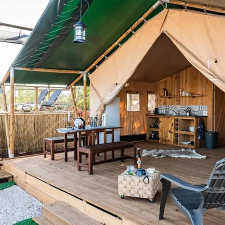 Luxury tent Ses Quinta Luxury Safari Tents *