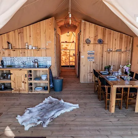 Ses Quinta Luxury Safari Tents