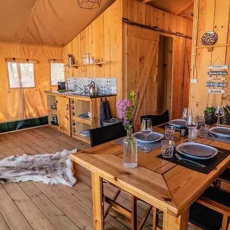 Ses Quinta Luxury Safari Tents Campismo de Luxo *